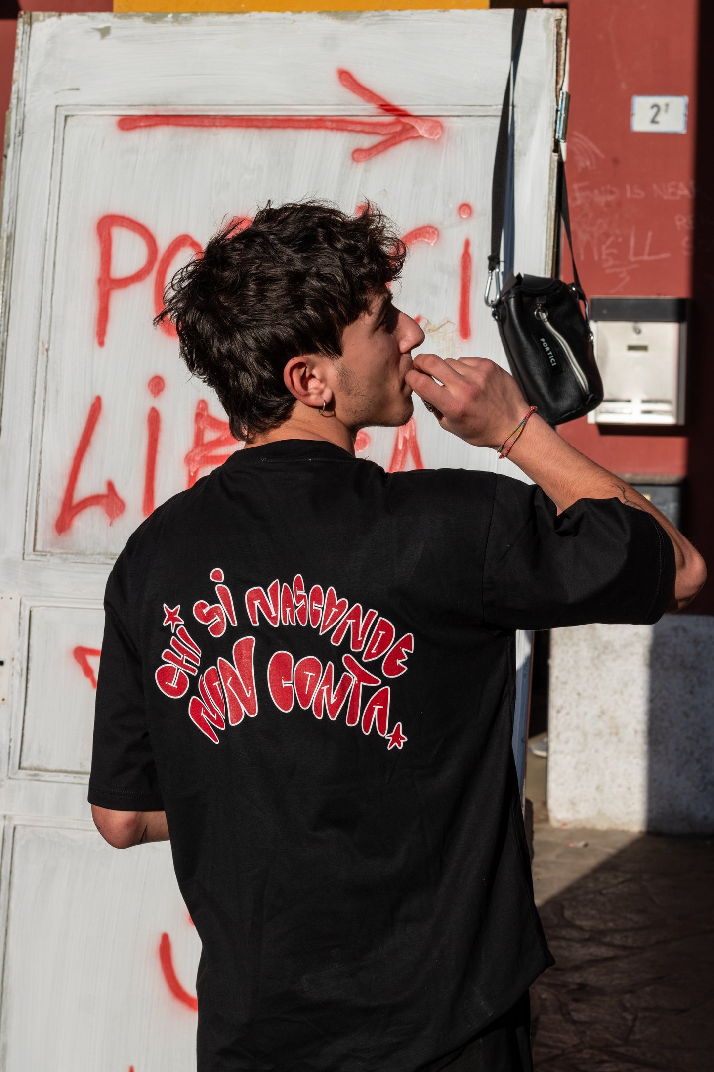 PORTICI LIBERA TUTTI BLACK TEE