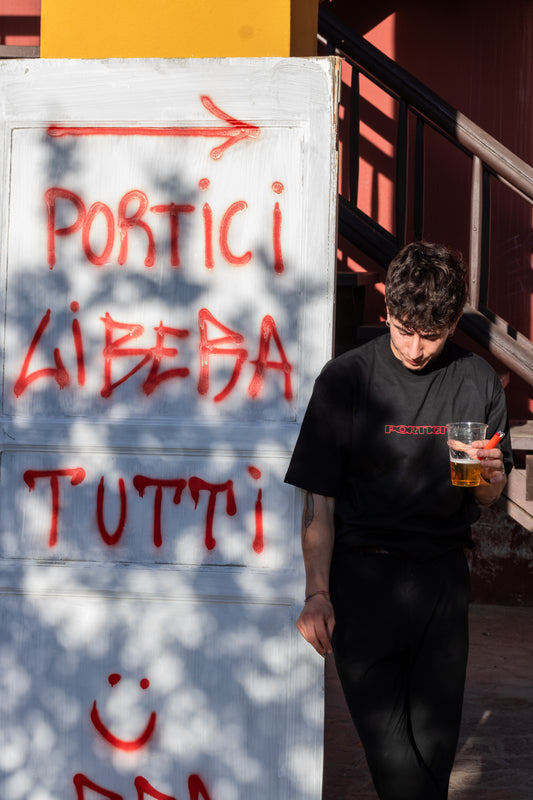 PORTICI LIBERA TUTTI BLACK TEE